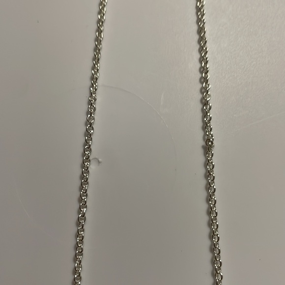 Crystal butterfly necklace - Picture 4 of 6